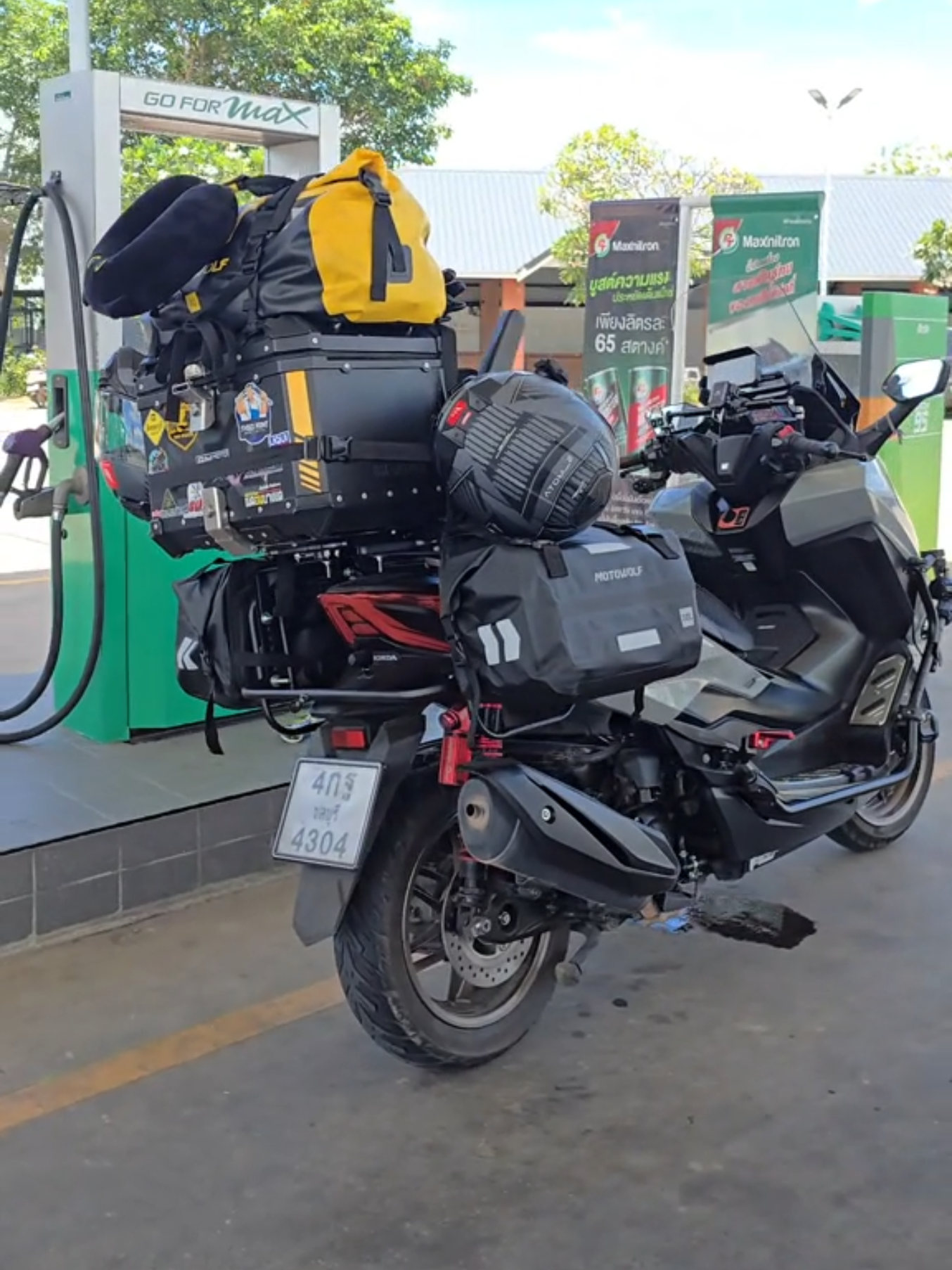 เดอะแบก 🤣 ##ทัวร์ริ่ง #ทรงลุง #forza350 #รถทัวร์ริ่ง 