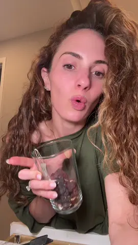 One of the first fun things I did at the start of my glow up journey that I still LOVE to this day #glowyskin #glowuptips #selfcareroutine #herbaltea #creatorsearchinsights 