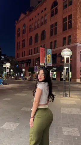 ootd 🌃🪄🌟 . . Ig: darlenebajo #fyp #OOTD #outfit #ciudad #paratii 