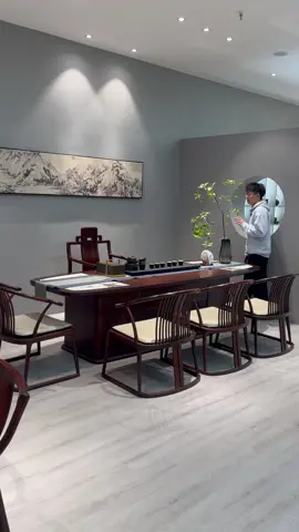 The mahogany tea table made in China contains a rich Chinese tea culture and is a furniture with Chinese cultural charm. If you need to buy Chinese furniture, please leave a message in the comment section. #furniture #furniturefactory #chinafurniture 