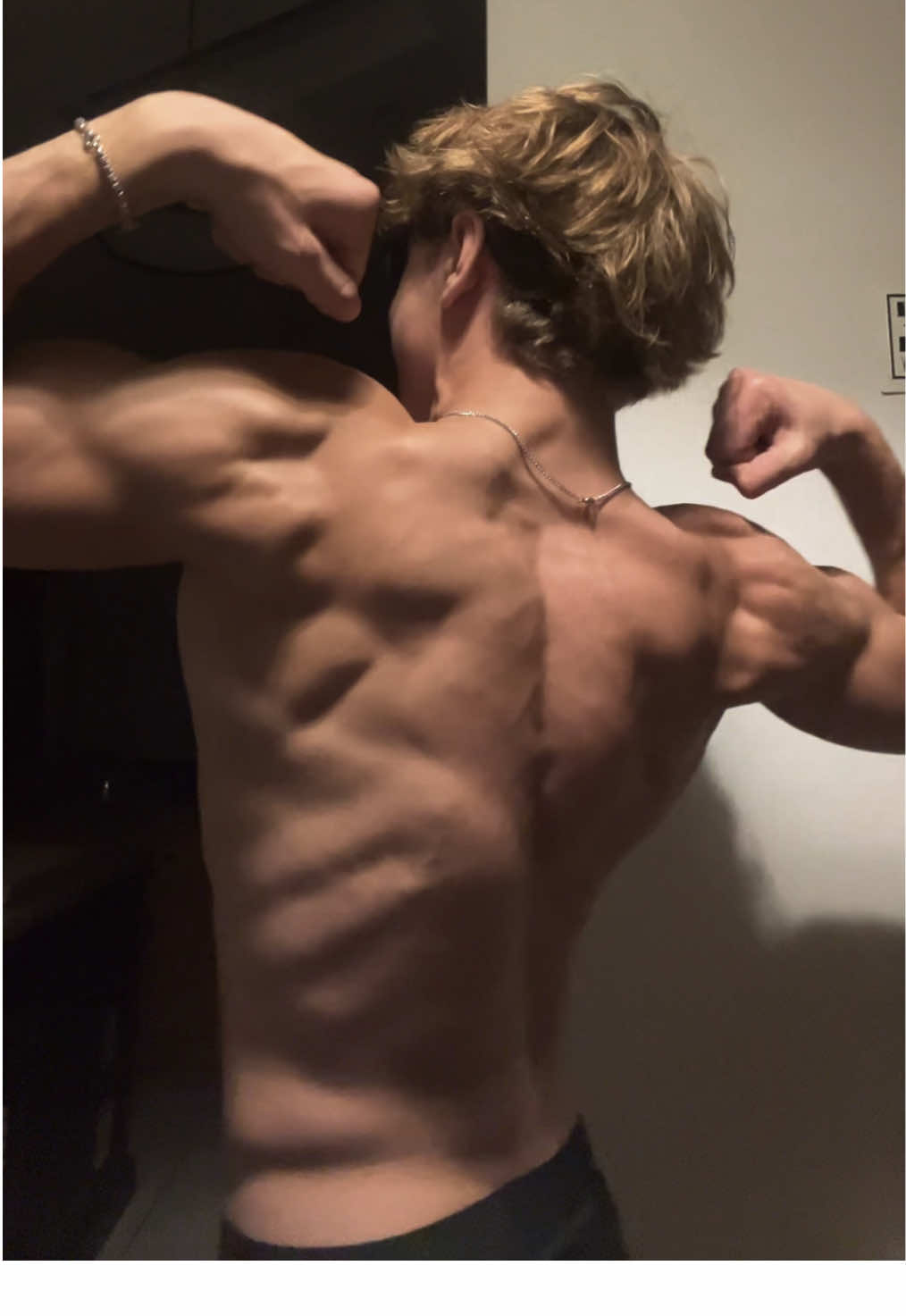 Lookin small tdy #fyp #gym 