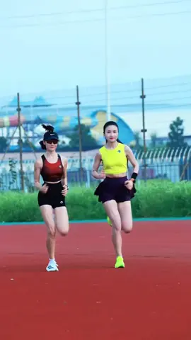 Năng lượng ngày mới #chaybo #thoitrangchaybo #aochaybo #quanchaybo #giaychaybo 