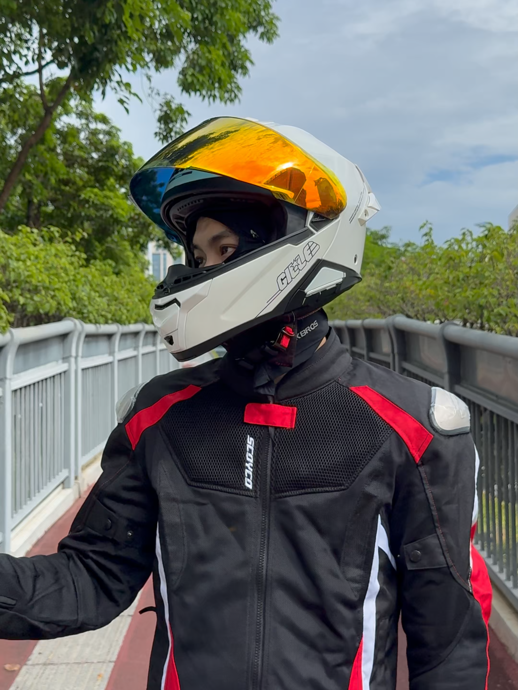 New upgraded modular design, I love this helmet so much😍😍😍#helmet #moto #motorcycle #fyp #fullfacehelmet #motogp #safe #advertising#share #GILLE