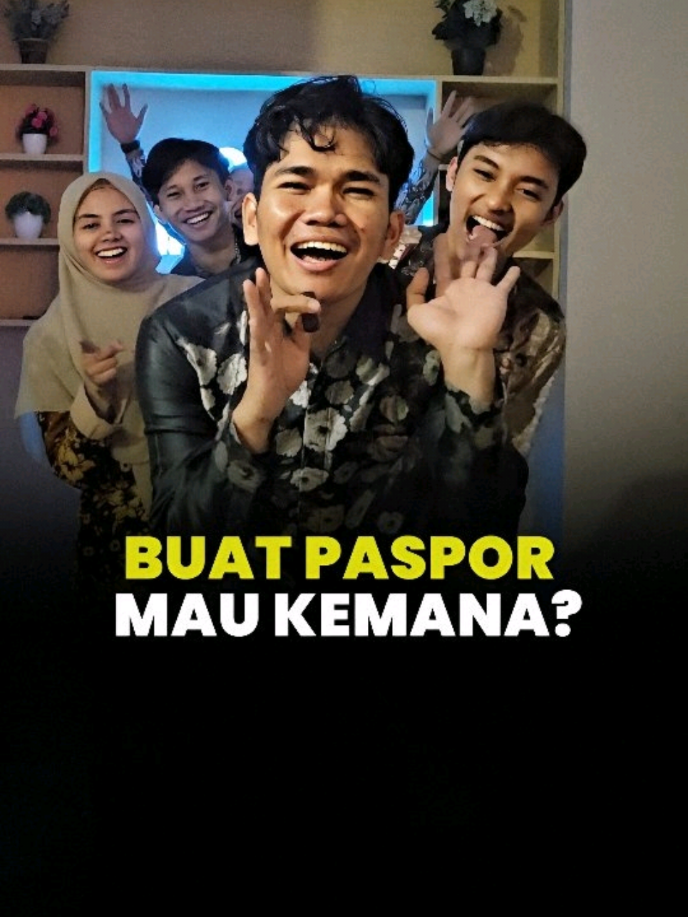 Aku tak lagi dicari, tak lagi ditunggu… tapi paspor setia membawaku menjauh dari rindu🥰 Kalau Sahabat buat paspor ada rencana mau kemana nih? Kanim Jaksel We Serve You Like A Sultan!