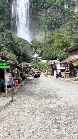 Punya pengalaman apa disini gess #ponotsiguragura #airterjunponot #asahan #siguragura #toba #labura #fyyppppp #virallllllllllllll 