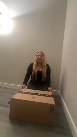 Unboxing my momcozy pregnancy pillow as a first time pregnant Mama!  Thank you so much to Valentina who was generous to send me this wonderful gift. #pregnantlife #unboxing #pregnancyjourney #firsttimemom #fyp @Alex and Marissa 👩‍❤️‍👨   