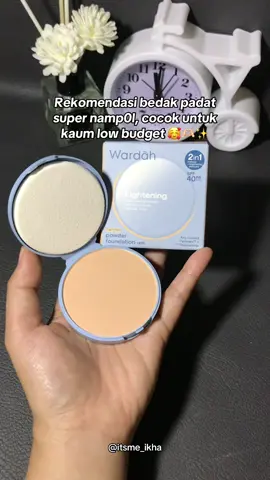 Lebih hemat beli refiil🥰 #bedakpadat #wardahlightening #wardahlighteningpowderfoundation 