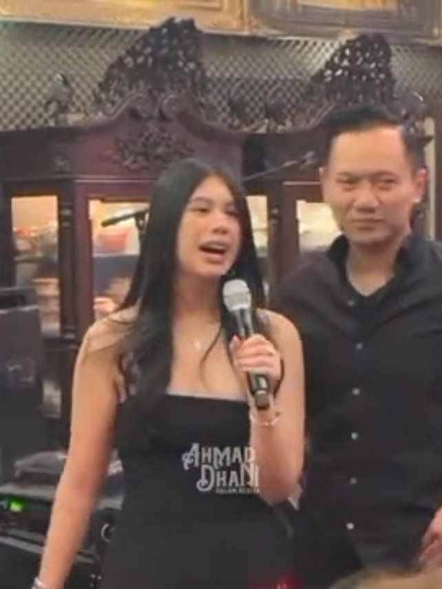 ucapan terimakasih aira kepada ahmad dhani karena telah mewujudkan keinginannya ulang tahun ke 17 ada konser dewa #aira #almiratunggadewiyudhoyono #ahmaddhani 
