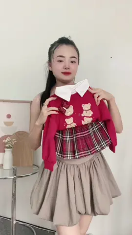 ui sắp vào năm học rồi set này mà mặc quá hợp lý, tách ra phối lẻ cũng rất xinh nha 🥰 #s6958 #heysusie #quanaotreem #quanaoquangchau #xuhuong #tiktok 