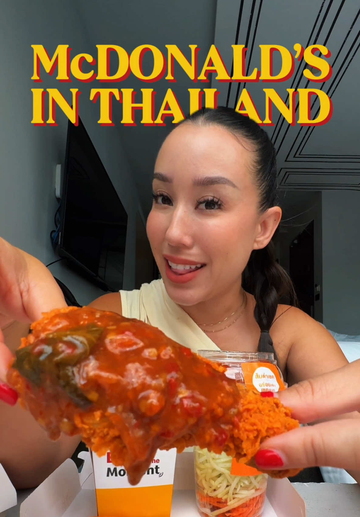 wow, did not expect this from @McDonald’sThailand 😳 #thailand #thaifood #fastfood #mcdonalds #mcdonaldsthailand #mukbang #mcd #thai 