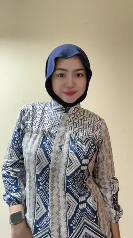 Selamat hari kamis, seperti biasa selalu pakai batik dari @Myfashionnn  💙