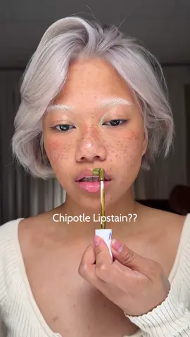 I love the green tooo😩🪲  Lipstain: @Wonderskin Beauty Lipotle #lips #makeup #beauty #lipstain 