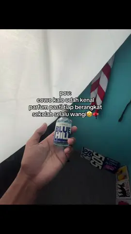 kalo gak ganteng minimal wangi🤙🏻😝🤫#parfum #parfumviral #parfumsekolah #wangitahanlama 