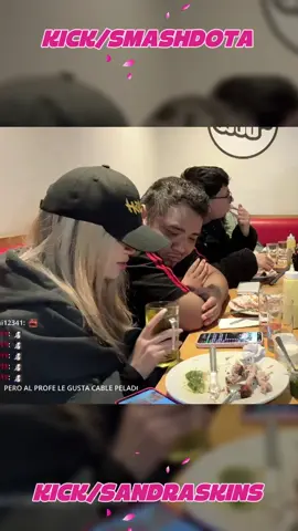 Sandraskins : Profe cuarto 18 no se arrepentirá 🤣​ #sandraskins #smashdota #clips #kick #peru🇵🇪 #smashkins #streamer #fypp