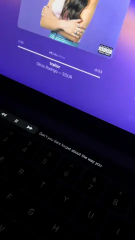 traitor #oliviarodrigo #lyrics #music 