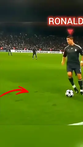Ronaldo Vs Messi dribbling skills #viralshort #football #ronaldo #messi 