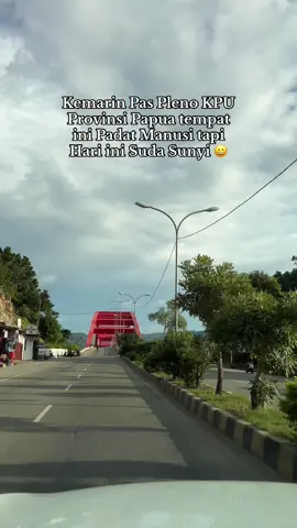Kemarin Pas Pleno KPU  Provinsi Papua tempat ini Padat Manusi tapi Hari ini Suda Sunyi 😀#tiktoknews #fakultasteknik 