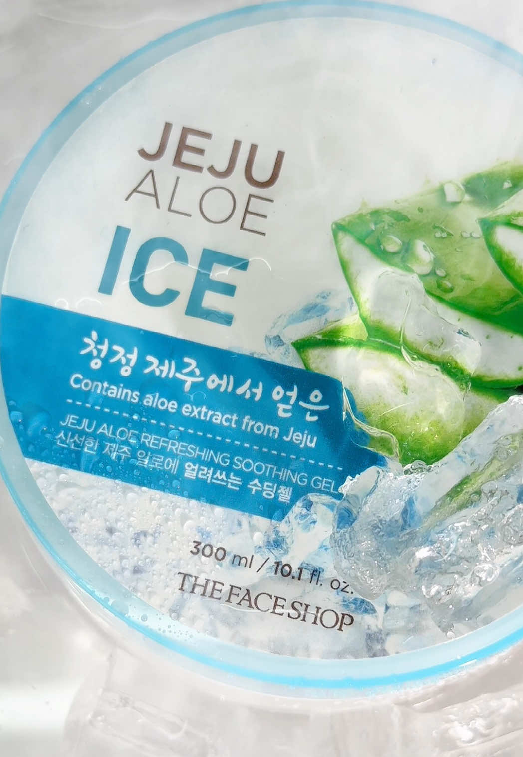THE FACE SHOP Jeju Aloe Ice Refreshing Soothing Gel ❄️ Slushy sherbet formula with Aloe Vera Extract 🌿 3-in-1 Moisturizing • Soothing • Cooling ✨ Buy now at yellow bag!  #aloeveragel #soothing #aloeveraskincare #thefaceshop 