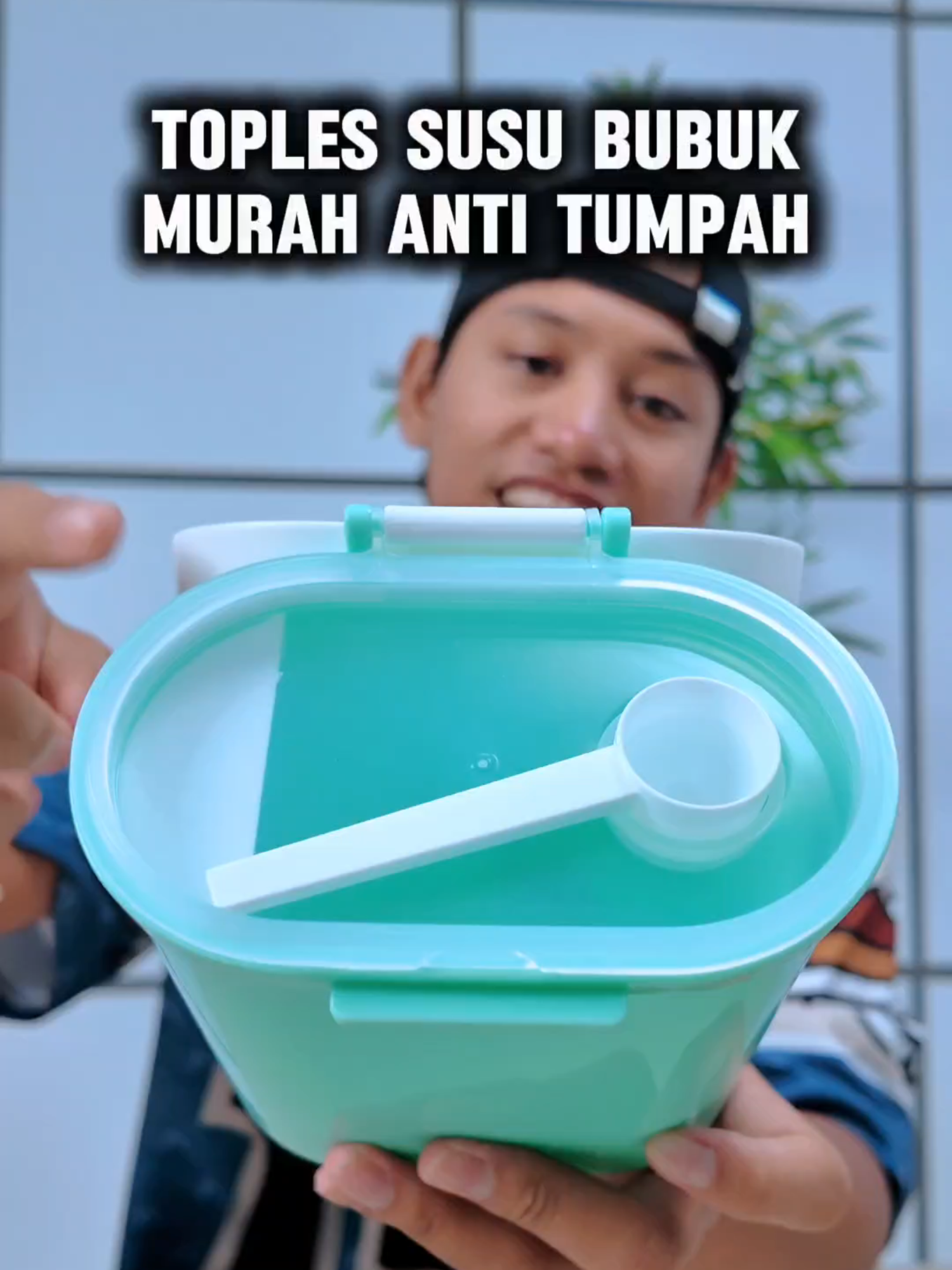 kotak wadah susu bubuk kedap udara sendok anti lengket #toplessusububuk #susubayi#susububuk #wadahsusububuk #tempatsusububuk #kotaksusu #kotaksusububuk #kotaksusububukbayi