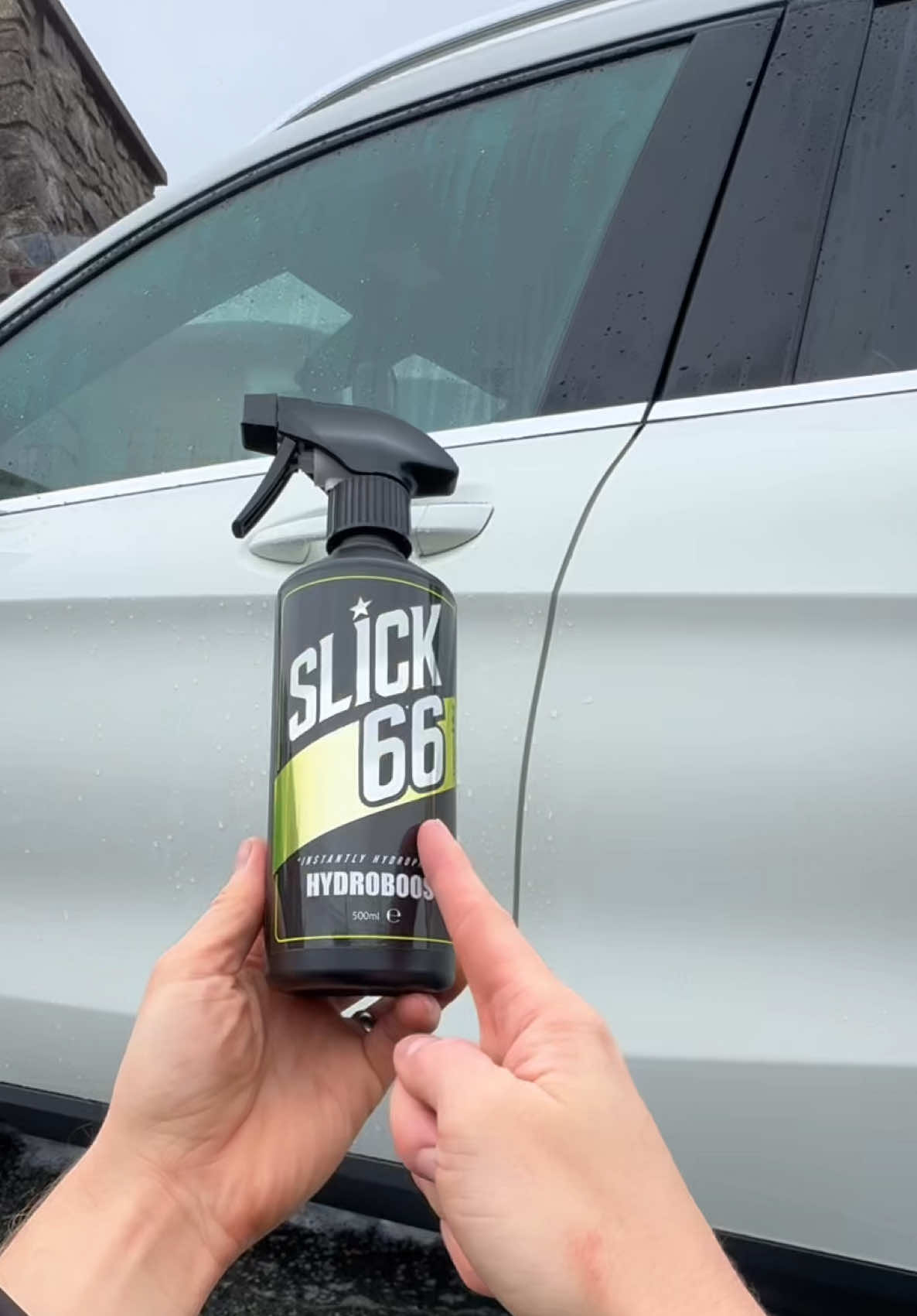 This stuff will add paintwork protection to your car in SECONDS! 🔥 #detailing #ceramicprotection #carcleaning #carcare #carcareproducts 