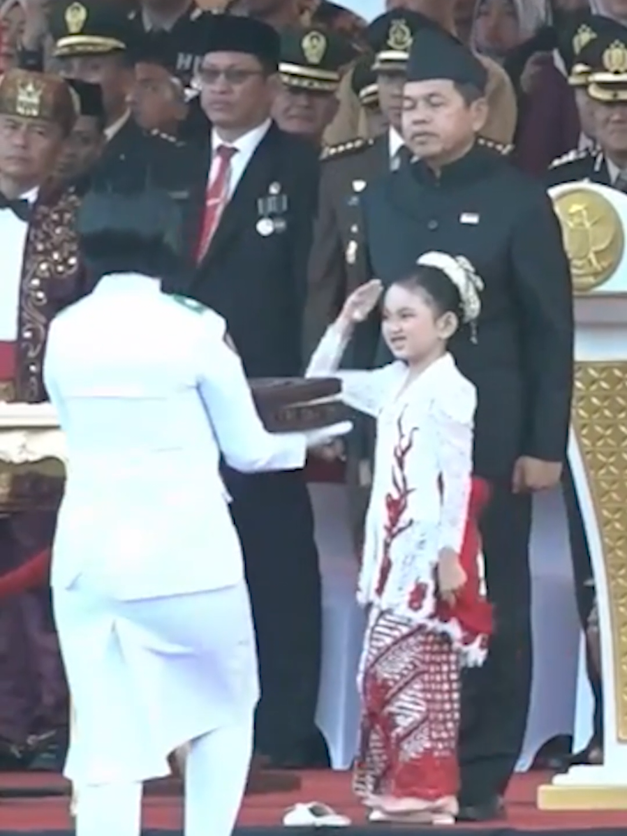 Ni Hyang🥰🥰🥰