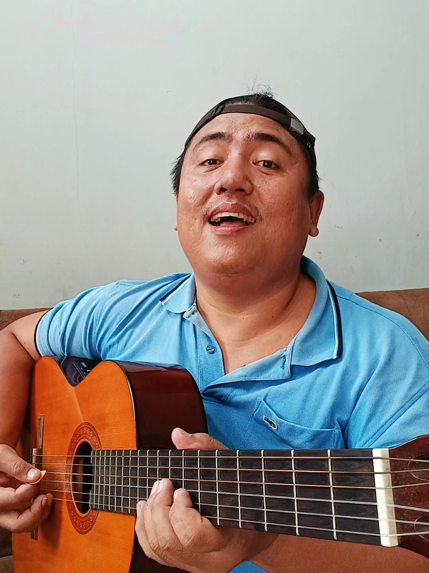 Tujhe Dekha To Guitar #tujhedekhatoyehjanasanam #guitar #guitartok #india #music 