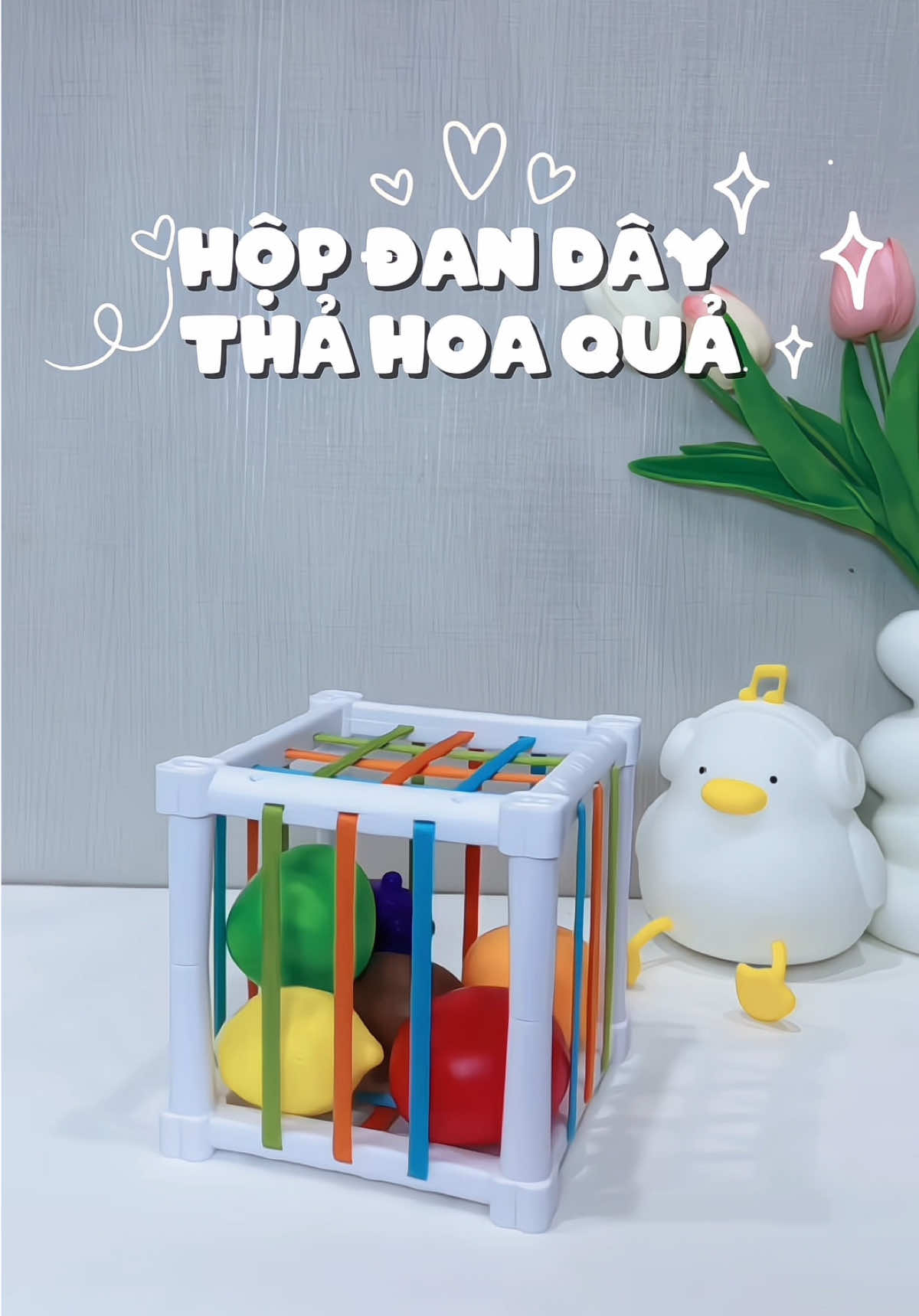 Hộp đan dây thả hoa quả Montessori em bé nào cũng mê. Bé từ 9 tháng có thể khám phá rồi mẹ nha 😍 #hopdandaythahinhkhoi #hopthakhoidanday #dochoimontessori 