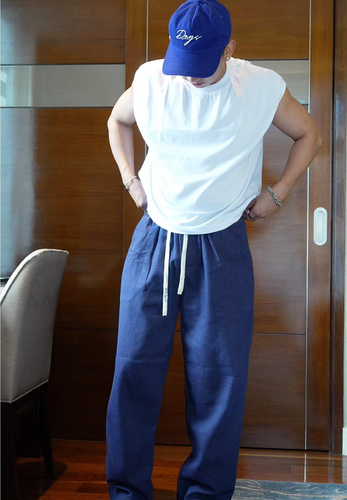 Wide leg denim pants #denimpants #widelegpants #outfitideas #outfitinspo #pantsrecommendation 