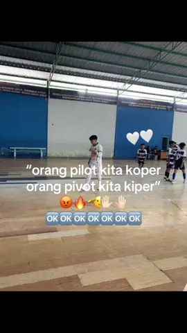 kitaa mah kiperrrr ajee🤭 #futsal #kiper #gooalkepeer #fyp
