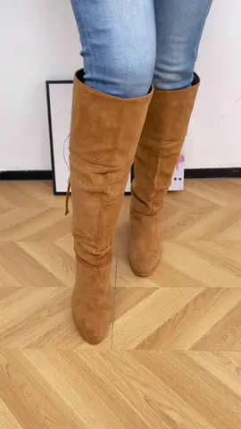 Super elegant & friendly to wide-calf knee boot#viralboots #trendyboots #womenboots #bootsforwomen #fallboots #fallshoes #fallfashiontrends #tiktokmademebuyit #spotlightfinds #labordaysale 