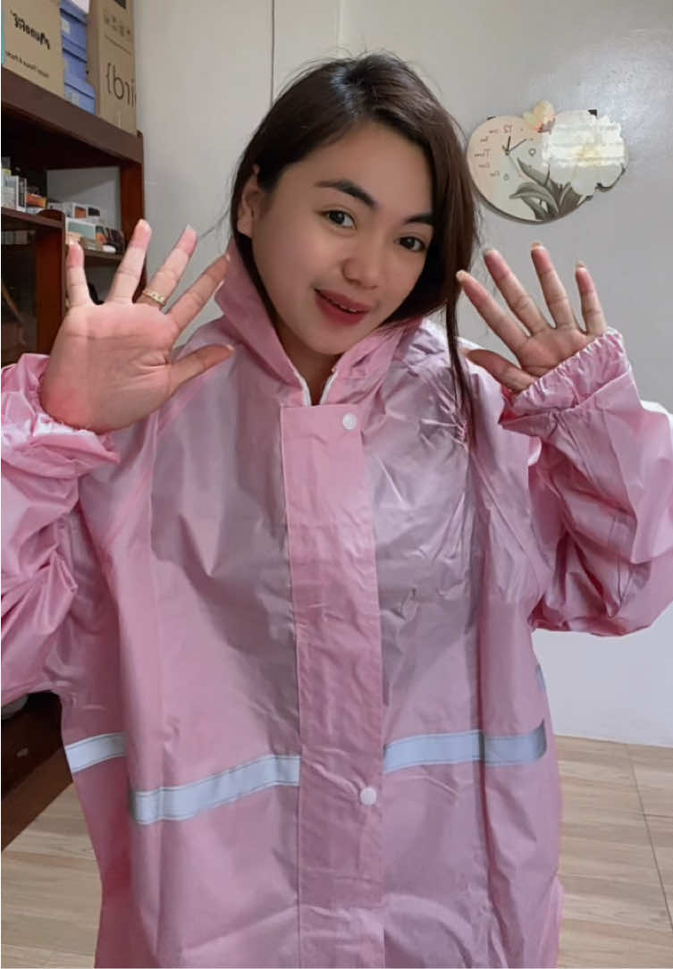 Yes, set na po yan!😉#raincoat 
