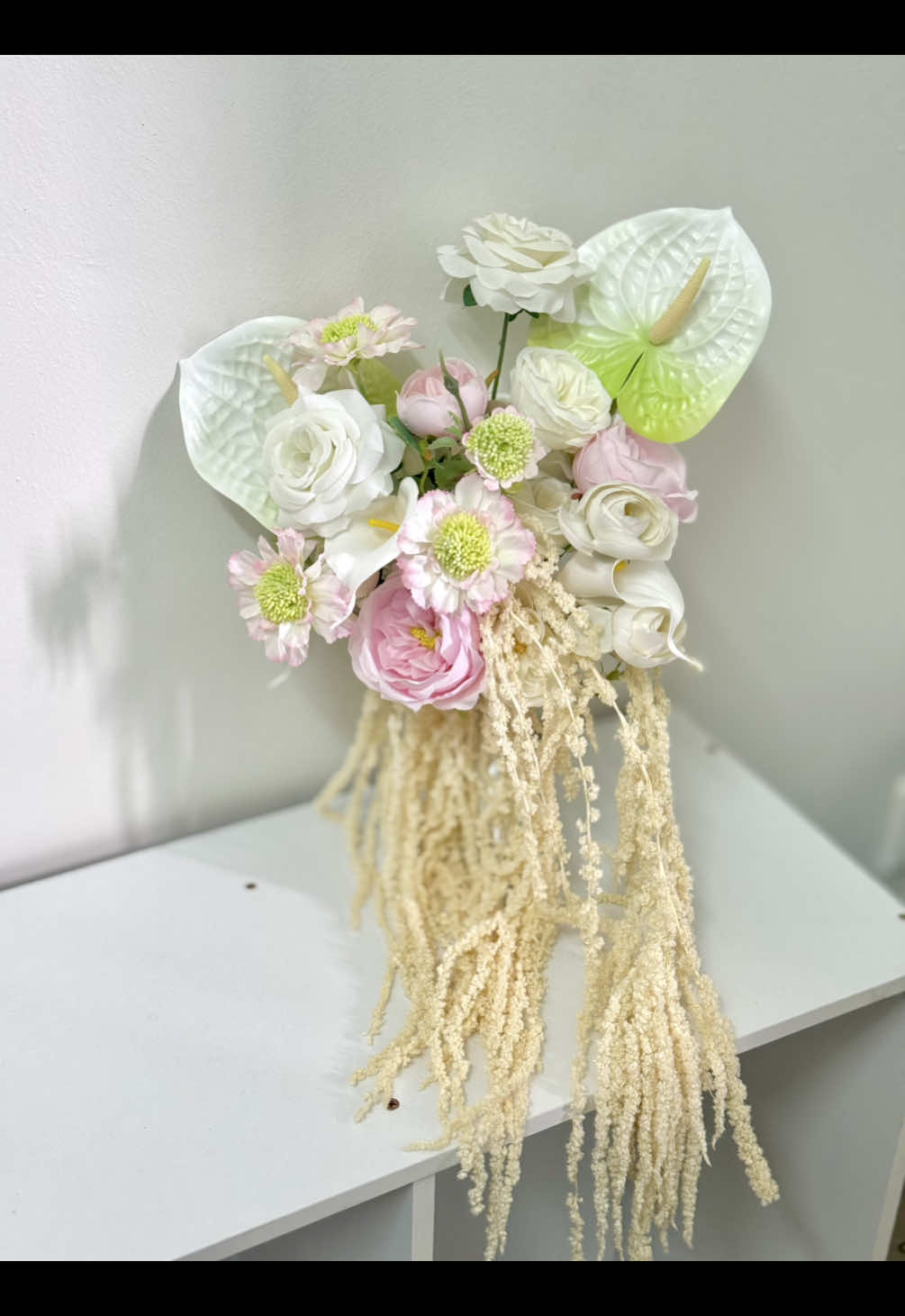 Cascade artificial flower💐 #floristkl #floristgombak #freshflowerkl #freshflowergombak #bungatanganpengantin 