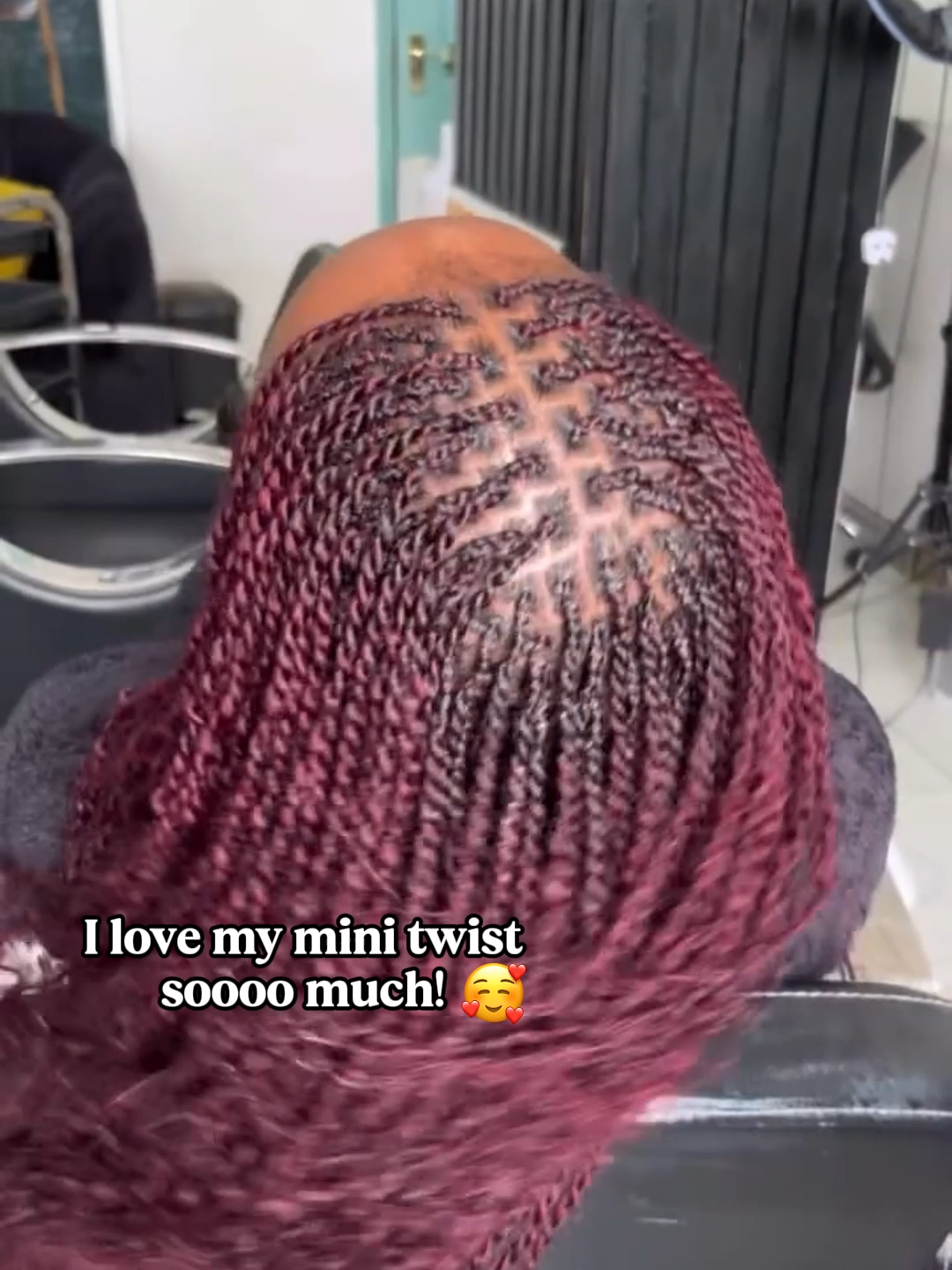 Change your braid style faster than your mood! 😜#qvrhair #wiginstall #hairtutorial #minitwist #bulkhair #fashiontiktok #hairstyleideas #niche