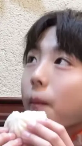 もぐもぐ粋くんかわいすぎ😵‍💫 (時差投稿失礼します) #ebidansendai #宇宙のえびせん #成田粋 @EBiDAN SENDAI 