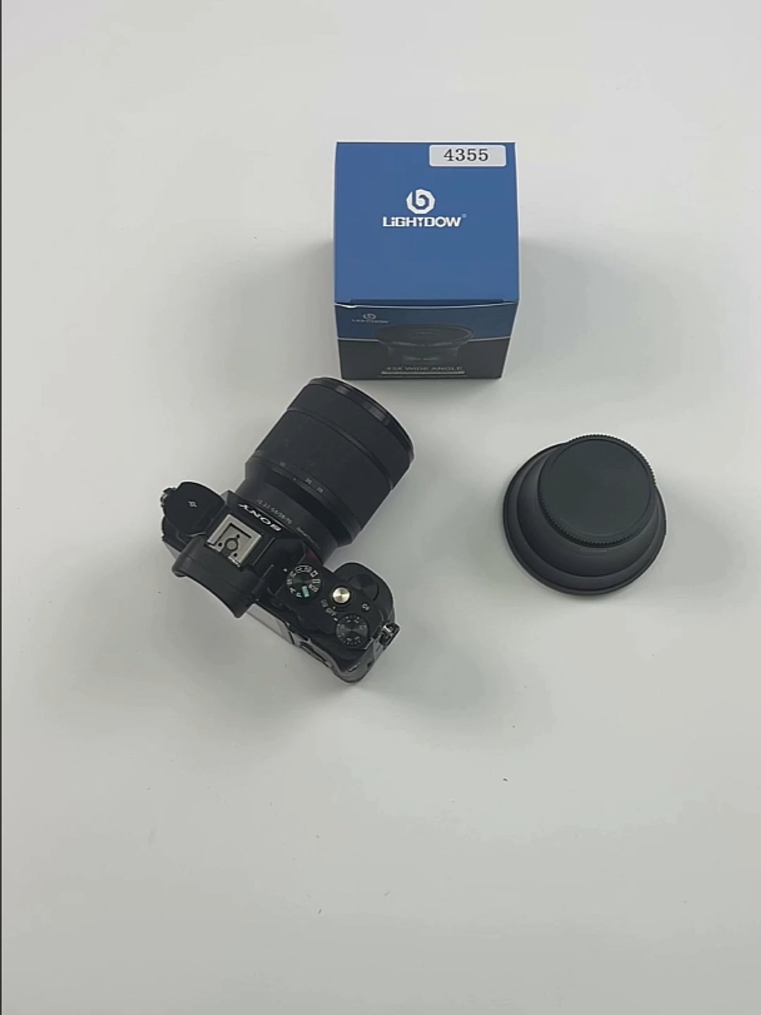 0.43x Wide-Angle Macro Auxiliary Lens Installation Demonstration