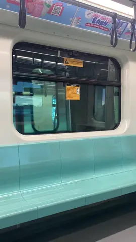 LRT-1 Voice Announcement #LRT #transportation #railway #philippines 