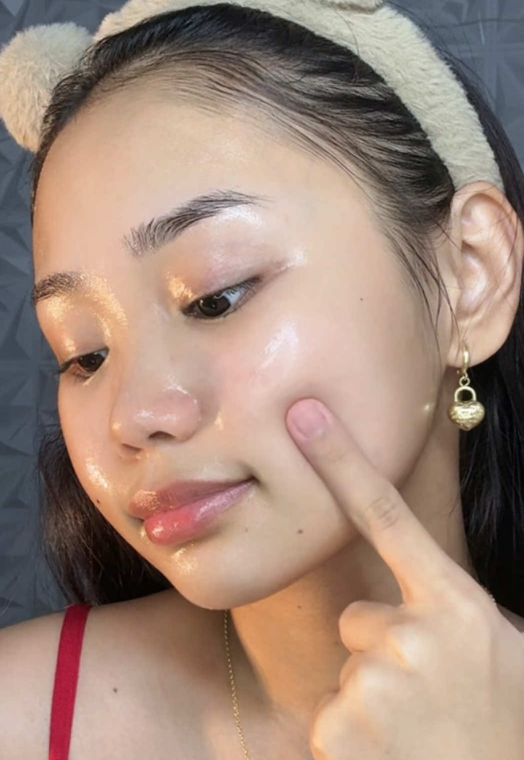 when my skin feels like it's melting🥵 #LUVUMglobal #PDRNCoolDuo #GlassSkinRoutine  #HydrationBoost  #ViralSkincare 