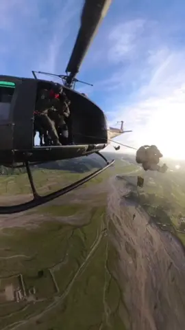 2nd JUMPER beybeeeeh. Airborne All the way! Shoutout sa aking very snappy na #jumpmaster AngelBrader at AngelYves Video credits to Philippine Air Force FB page pati na rin sa original owner ng video at camera 360 (inedit ko lang ang kanta) #philippineairforce  #airborne #alltheway #paratrooper 