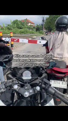 #sad #lastchild #katakata #lewatberanda #storywa 