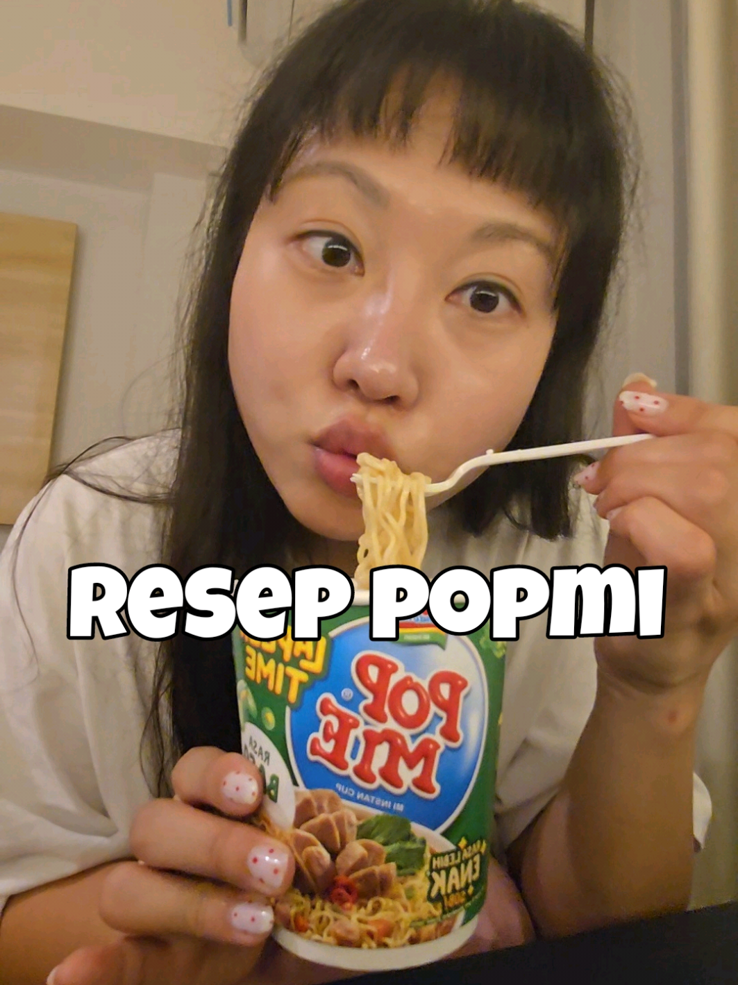 Pop Mie ala aku versi sambal🌶️✨ Jadi lebih mantap banget! Kalian pernah coba gini belum? #popmie #resepviral #makananenak #fypindonesia #orangkorea