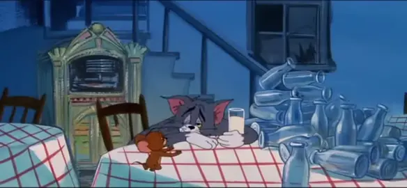 Tom is drink milk  bad because  wife #football #fyp #Tom#Tom_jerry#jerry
