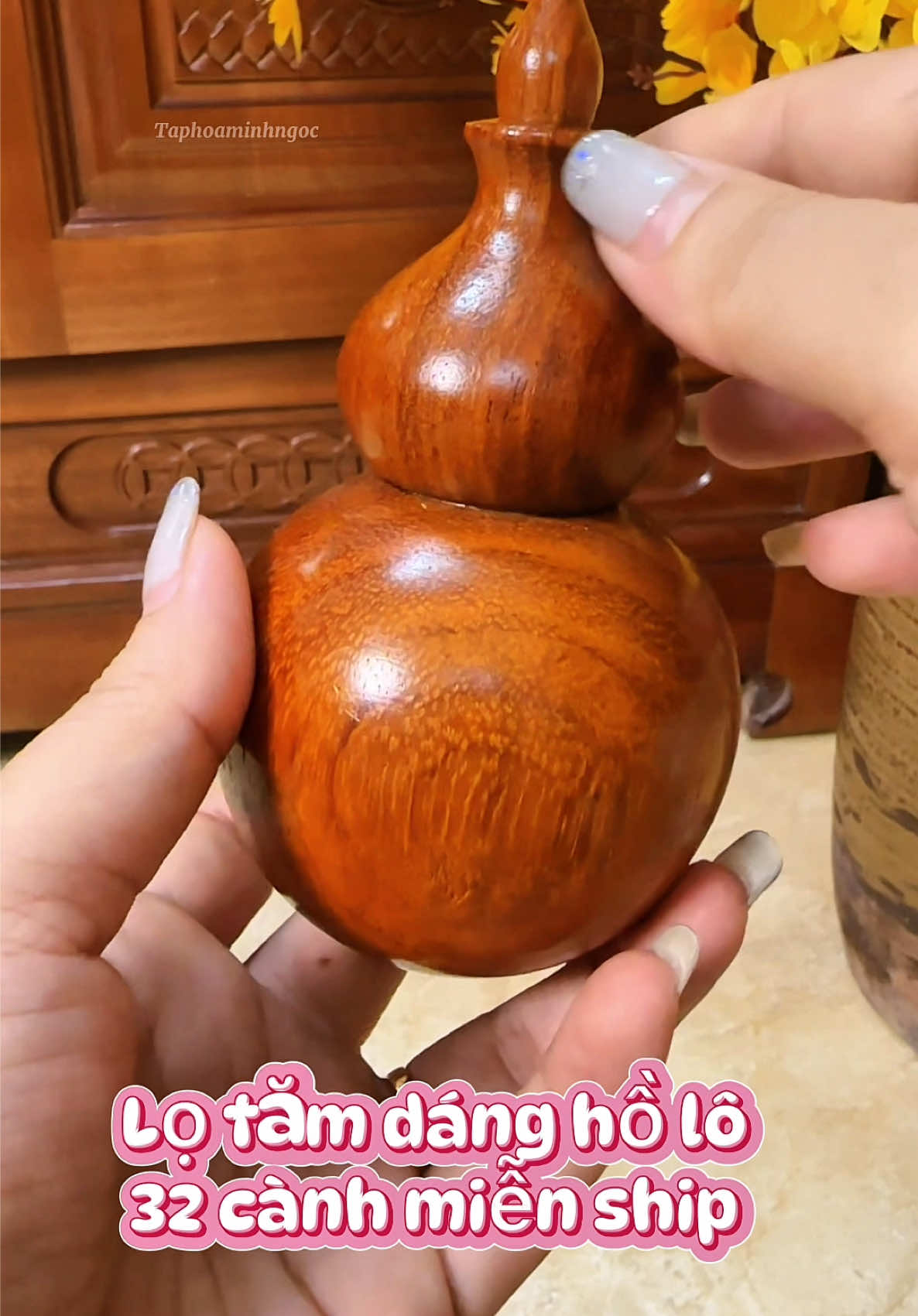 Lọ đựng tăm hồ lô chất liệu gỗ hương cao cấp giúp không gian sang trọng và ấm cúng #lotamgo #lotamgohuong #lotamholo #taphoaminhngoc 