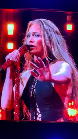 Un mese da quel sogno realizzato! 🔥 @JLO 