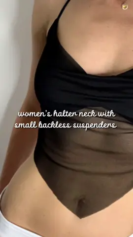 Women’s outfit idea #fypシ゚viral #outfitideas #recommendations #outfitforgirls #fyp #christmasoutfit #topsideasoutfit #halternecktop 