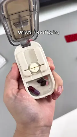 This little guy solved my whole pill-sorting problem. I seriously needed this. #pillorganizer #portable #storagebox 