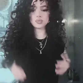 #DEMITRA - I haven’t seen anyone else do this !! Don’t mind the TikTok cut off thing at the end it was from a charlis vid I saved for the audio 😔 ::  cc: @౨ৎ k6logers ( edited )  @demitrakalogeras @sundaykalogeras @Eliana Kalogeras @Noah Risling @Patrisha Kalogeras   #fyp #viral #edit #kalogeras 