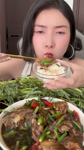Tuổi thơ ai từng ăn đầu cá hú kho #xuhuong #xuhuongtiktok #trending #viral #viraltiktok 