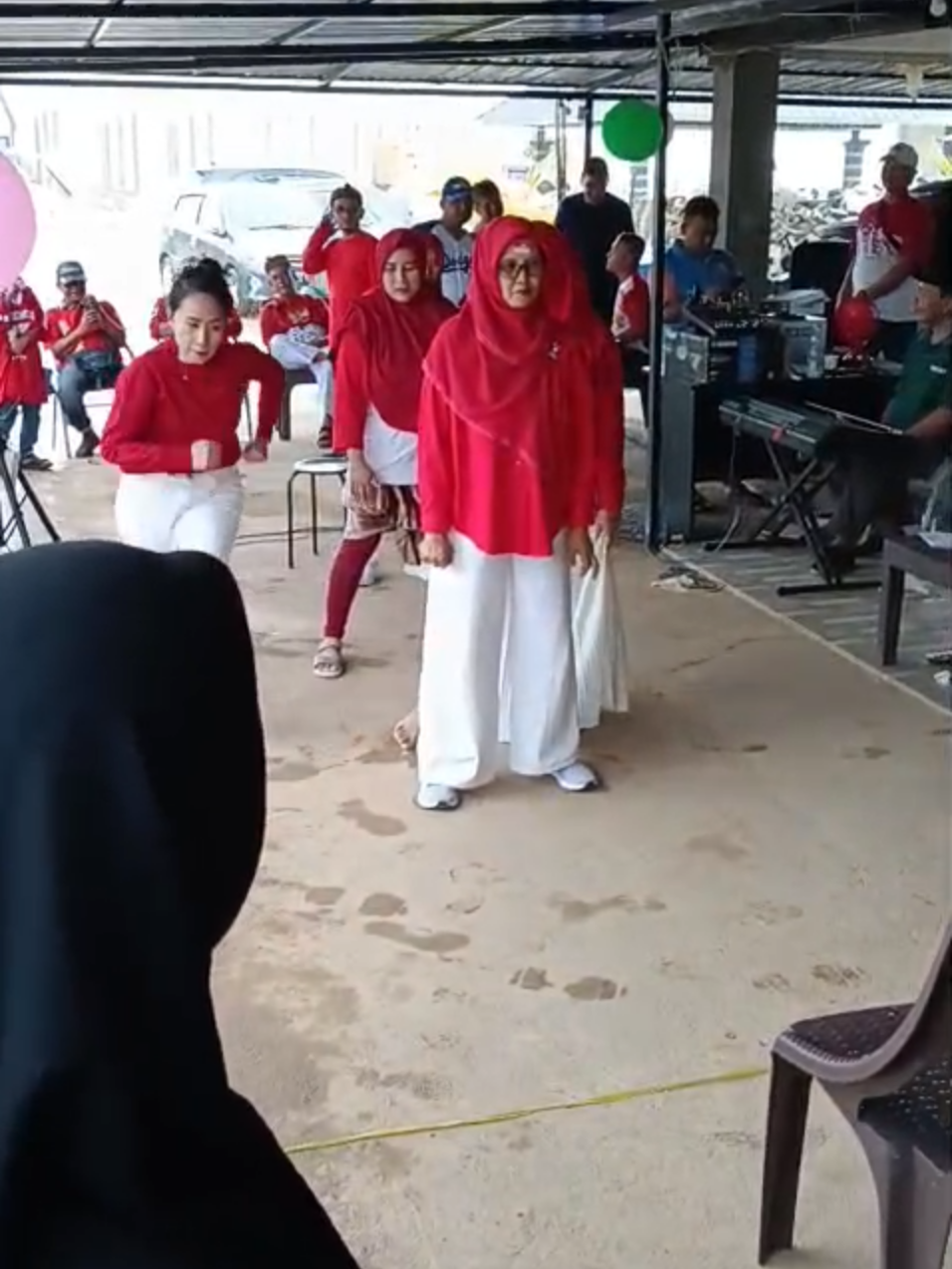 Keseruan Paguyuban Pasundan Sultra, PPS, Mieling kemerdekaan RI pada tanggal 18 agustus 2025 di Villa Wisata Bokori Konawe-Kendari Sultra #PPS #PaguyubanpasundanSultra #Kendari #Sultra #17agustusan