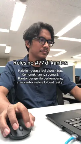 Mencoba positif aja in this economy. 😔 #officelife #anakkantoran #office #fyp 