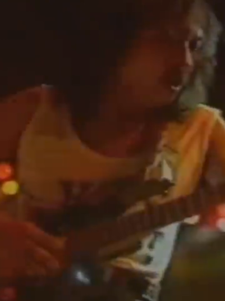 kuda lumping- Iwan fals #musik #falsmania #oi #sawungjabo #iwanfals 